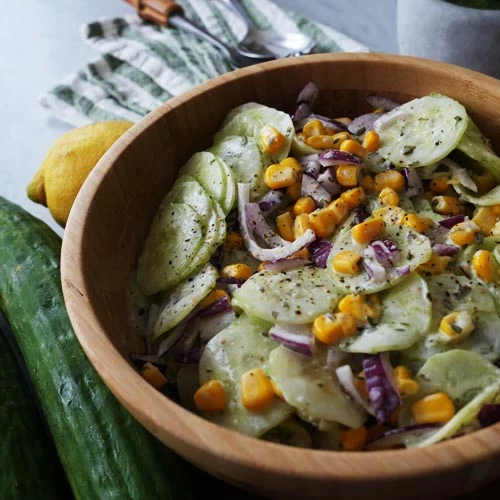 Recette Salade de concombre à la grecque - Cuisinovores