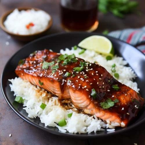 Le saumon grillé et laqué